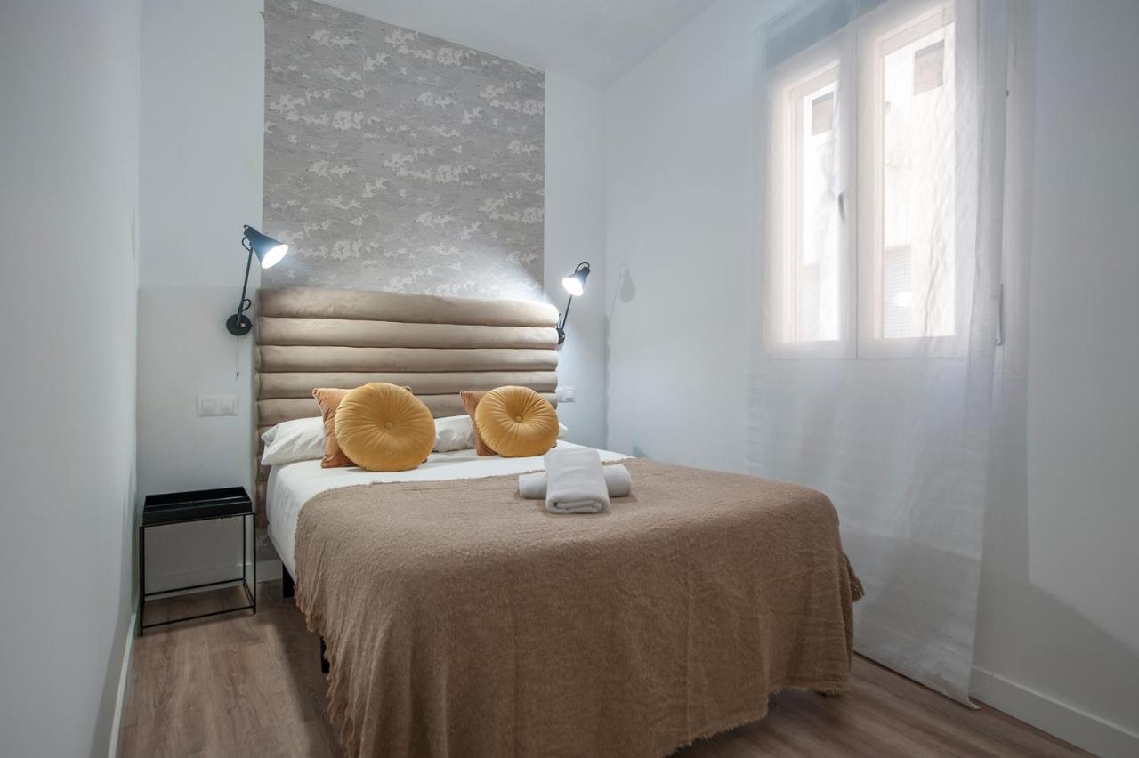 La Latina I Apartment Madrid Bagian luar foto